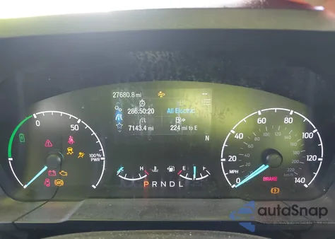 2024 Ford Maverick Xlt z USA, uszkodzony, nr VIN 3FTTW8H38RRA82985